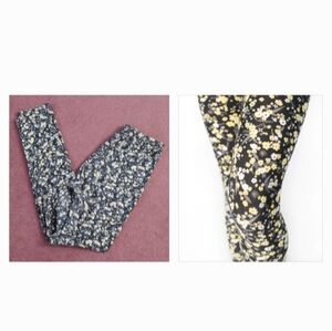 4/$40 Gray & Yellow Floral Sweetlegs Leggings - Size Plus (US14-22)